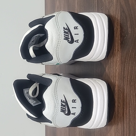 💚🖤Kids Nike Air Max 1, size 4.5🖤💚 - Picture 5 of 7